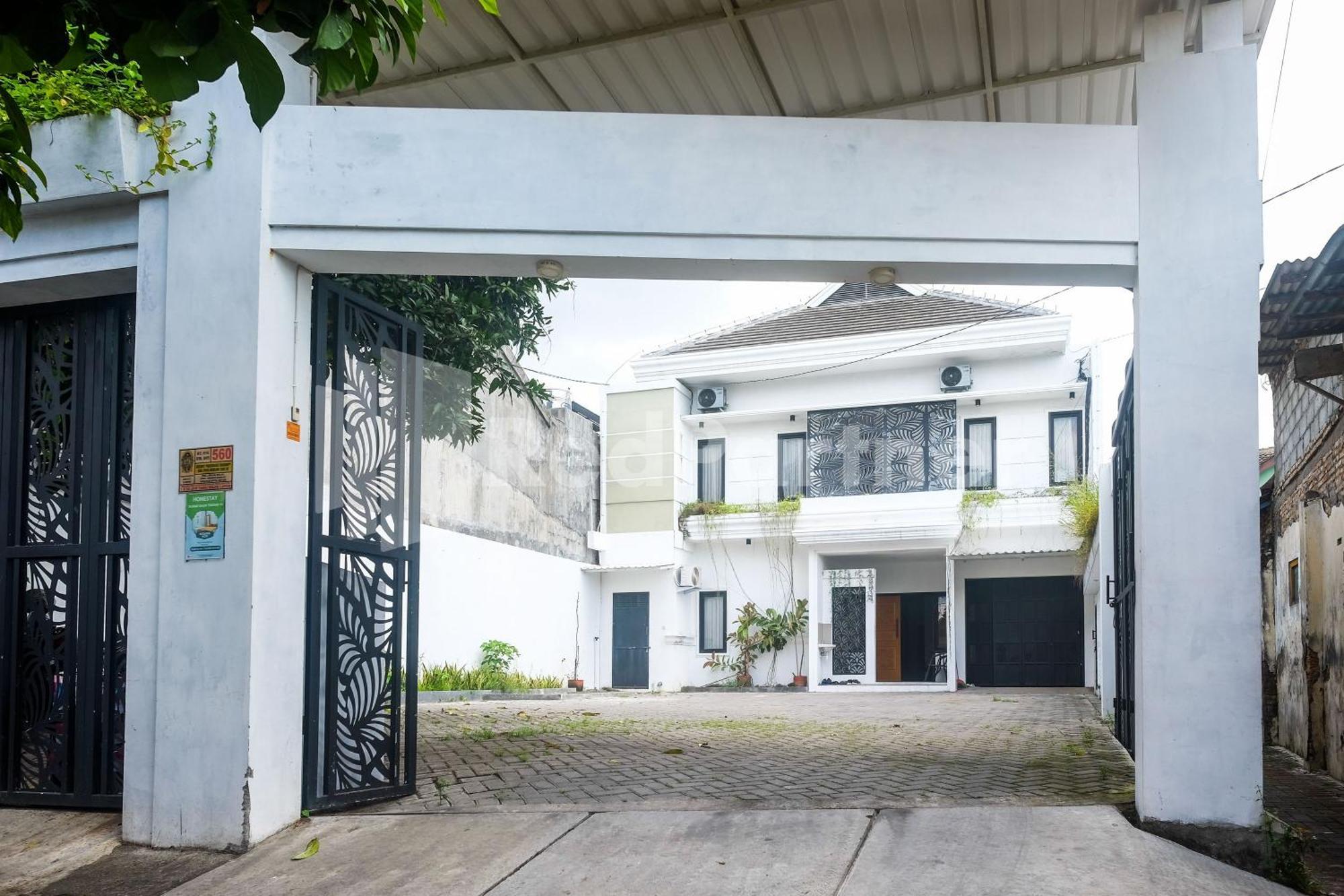 Rumah Daun Timoho Yogyakarta Redpartner Exterior photo